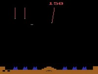 une photo d'Ã©cran de Missile Command sur Atari 2600